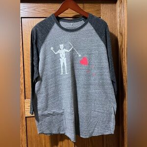 Gray and Black Graphic 3/4 Sleeve Tee